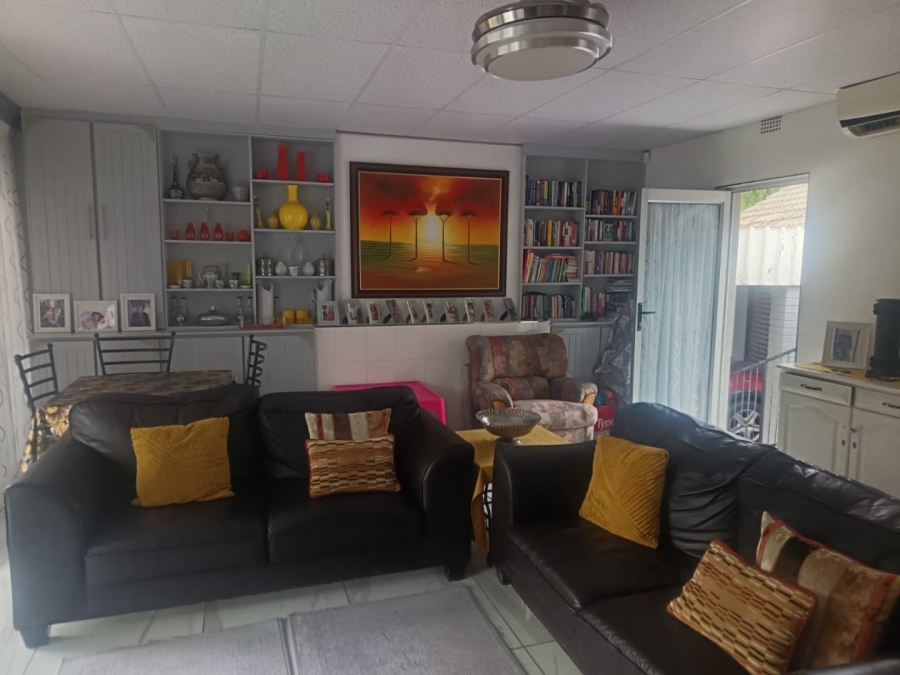 4 Bedroom Property for Sale in Monument Heights Northern Cape